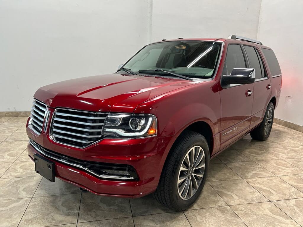 2017 Lincoln Navigator Select RWD