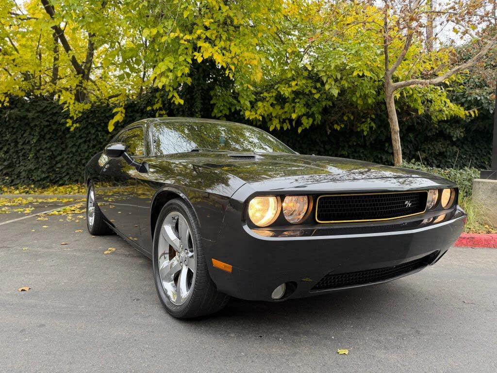 2011 Dodge Challenger R/T RWD