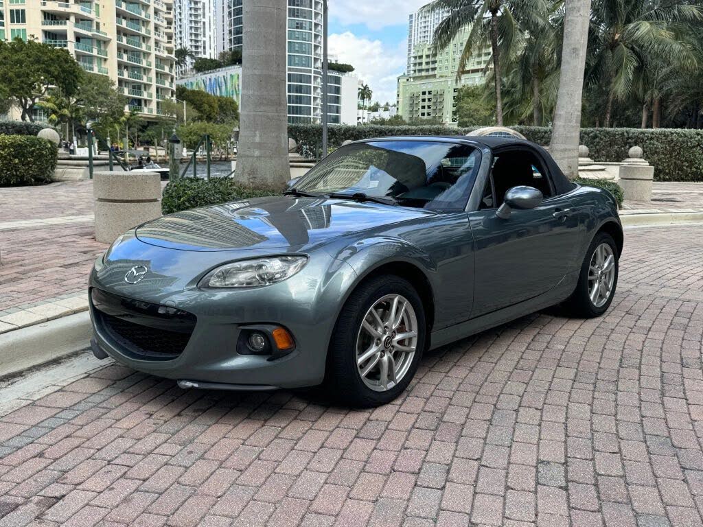 2013 Mazda MX-5 Miata Sport Convertible