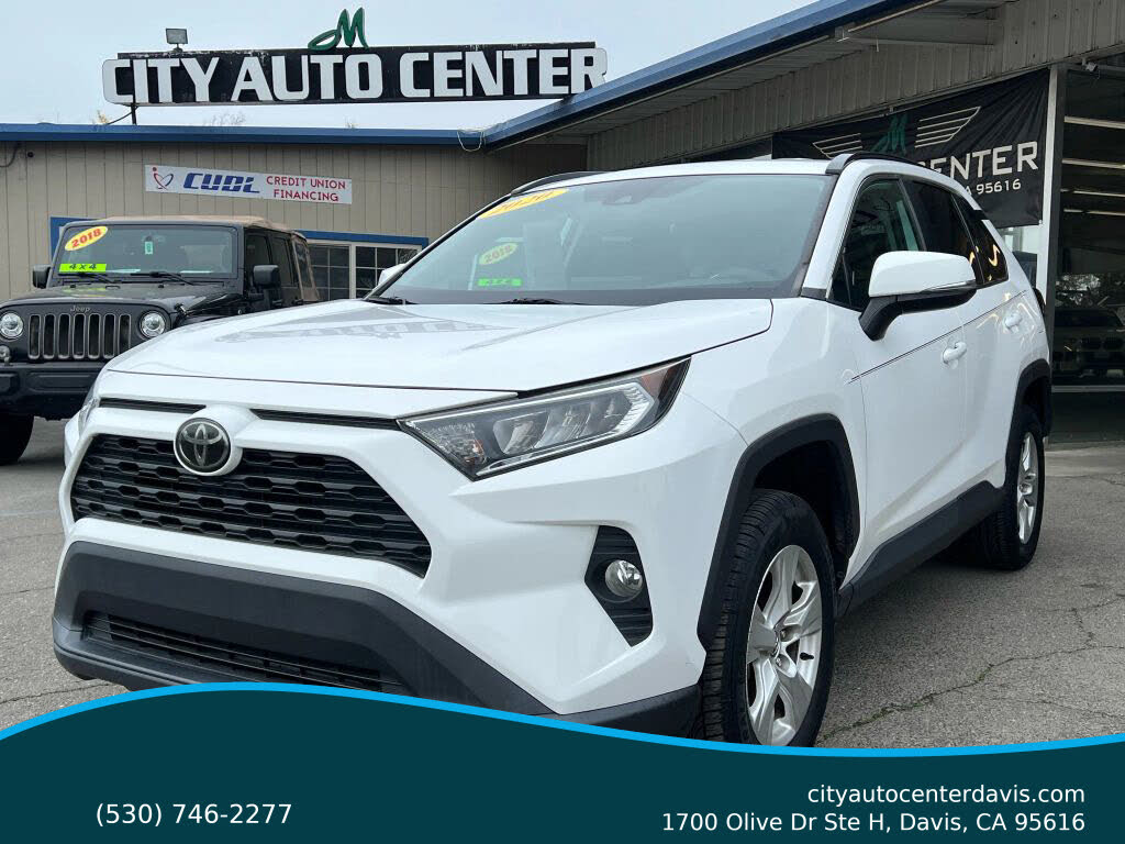 2020 Toyota RAV4 XLE FWD