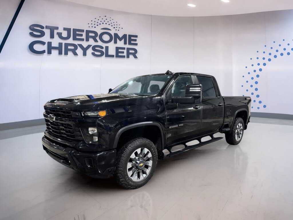 2024 Chevrolet Silverado 2500HD Custom Crew Cab 4WD