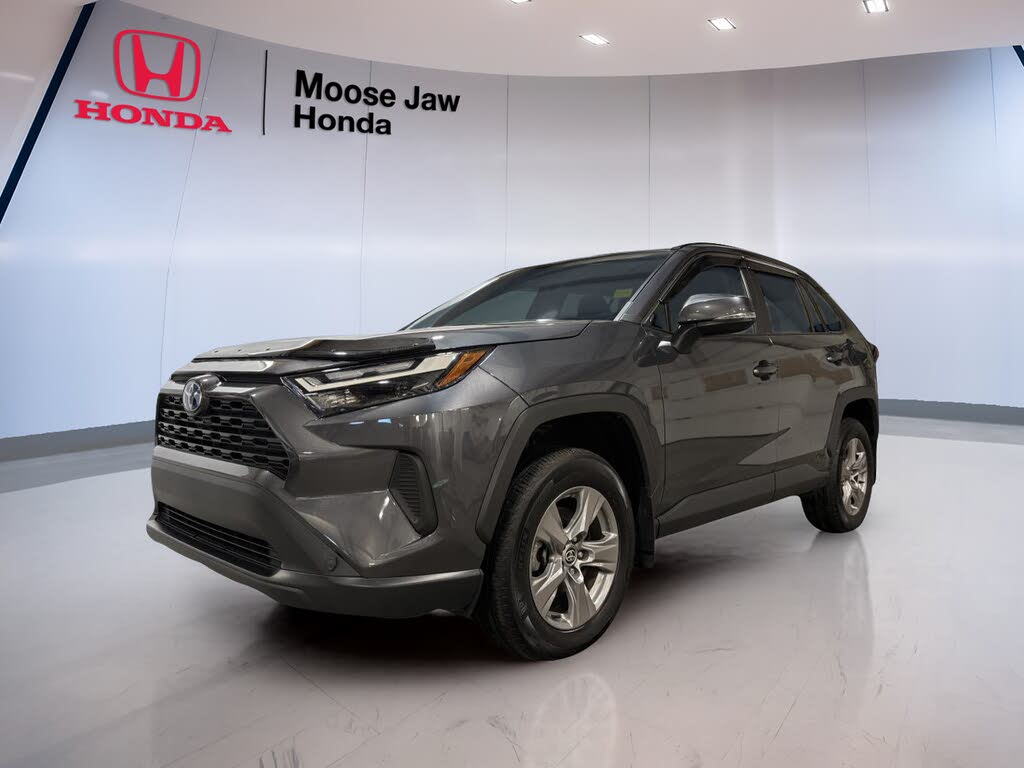 Toyota RAV4 Hybrid XLE AWD 2023