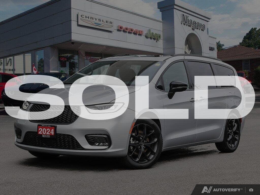 2024 Chrysler Pacifica Limited FWD