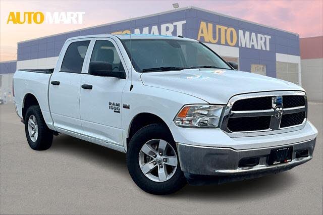 RAM 1500 Classic SLT Crew Cab 4WD 2023