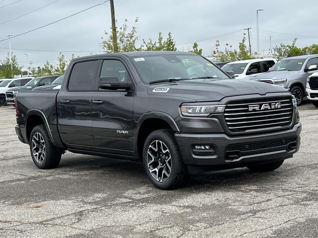 2026 RAM 1500 Laramie Crew Cab 4WD