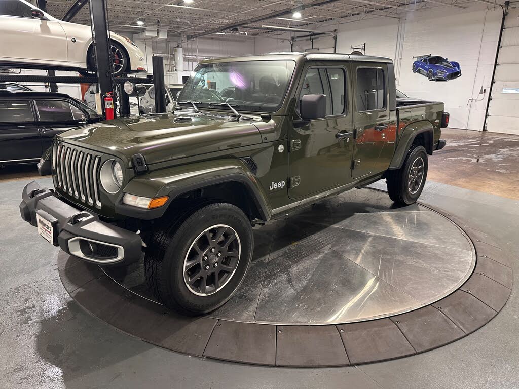2023 Jeep Gladiator Overland Crew Cab 4WD