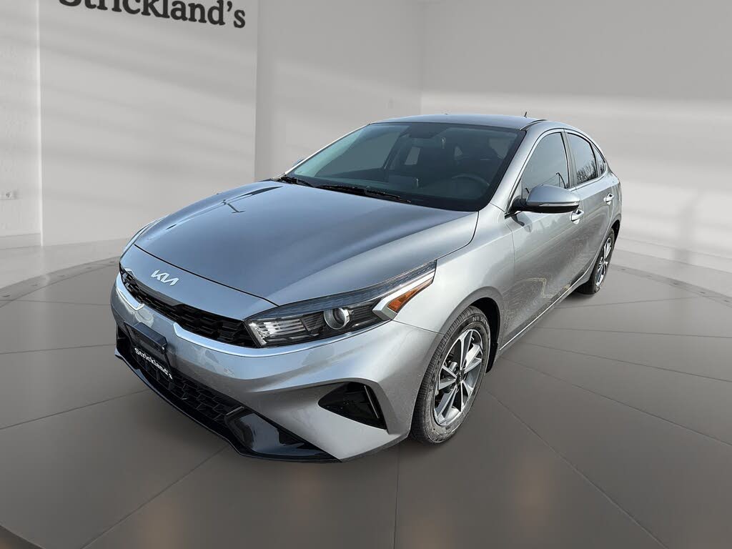 2023 Kia Forte5 EX FWD