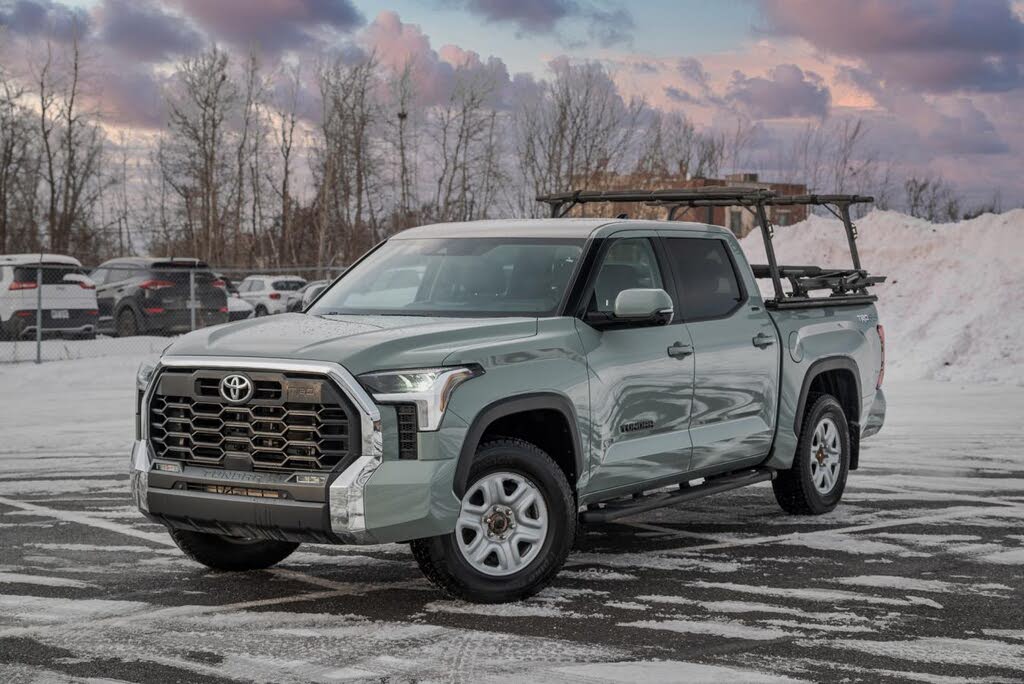 2022 Toyota Tundra SR5 CrewMax Cab 4WD