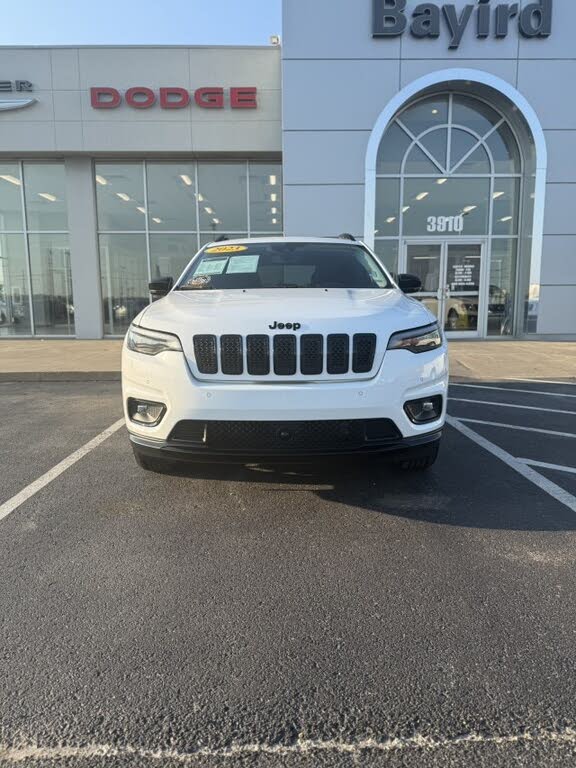 2023 Jeep Cherokee Altitude Lux 4WD