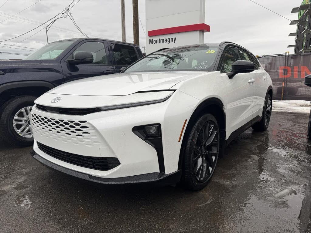 2025 Toyota Crown Signia