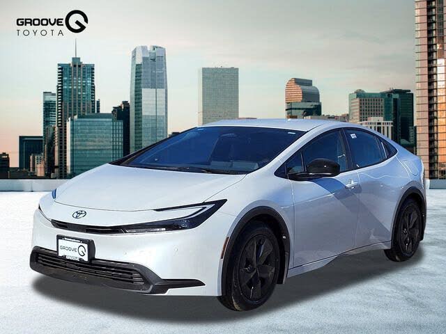 2026 Toyota Prius LE FWD