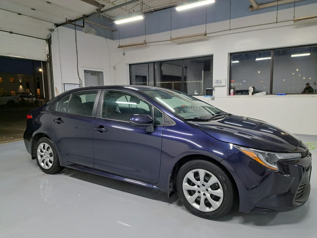 2023 Toyota Corolla LE FWD