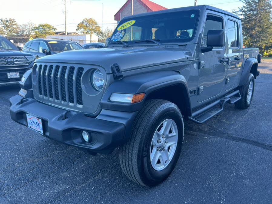 2020 Jeep Gladiator Sport S Crew Cab 4WD