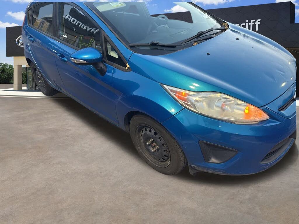 2013 Ford Fiesta SE Hatchback
