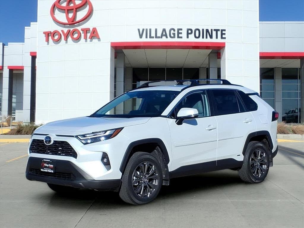 2025 Toyota RAV4 Hybrid XLE Premium AWD