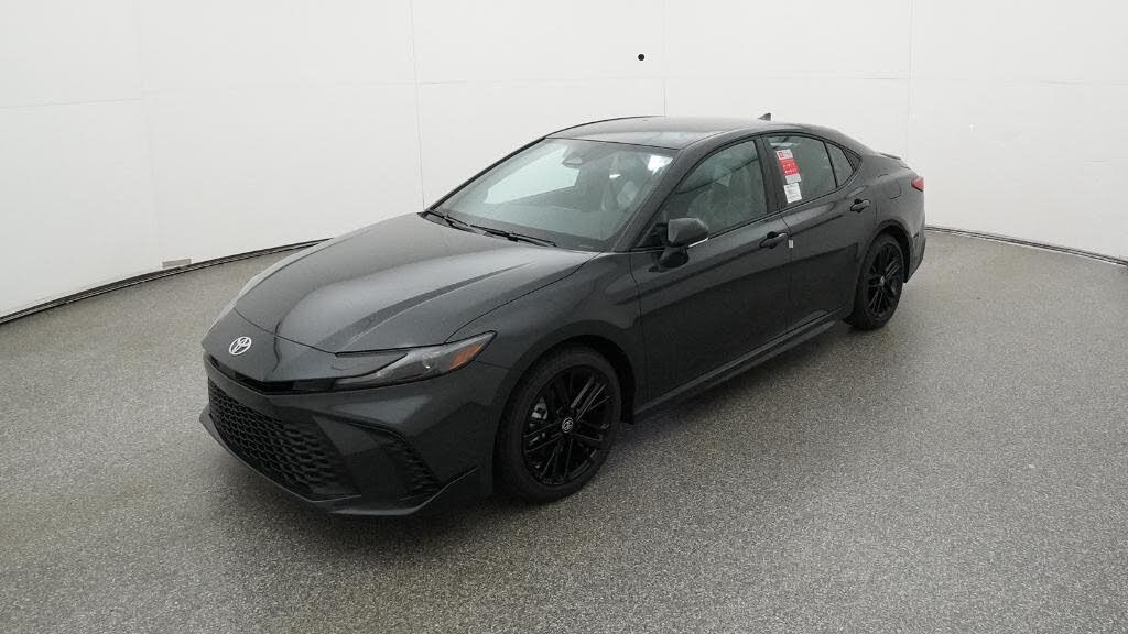 2026 Toyota Camry SE FWD