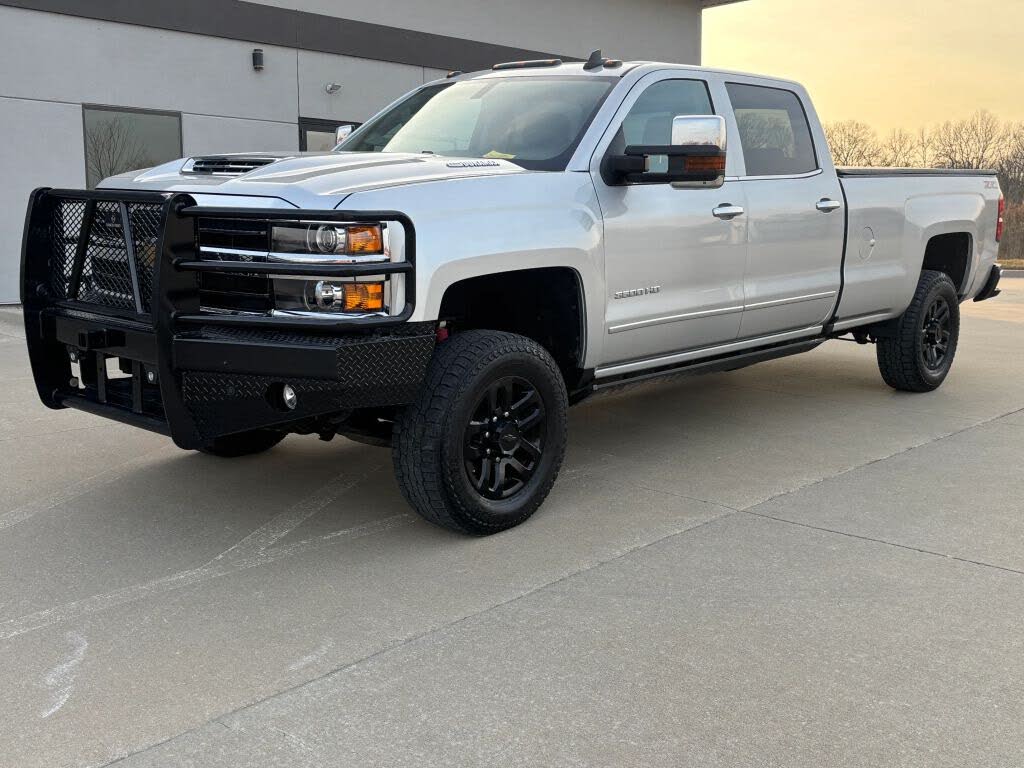 2019 Chevrolet Silverado 3500HD LTZ Crew Cab LB 4WD