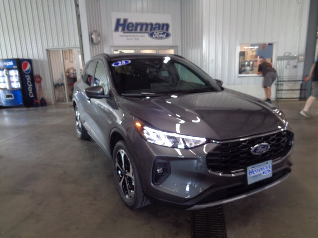2025 Ford Escape Hybrid ST-Line Select AWD