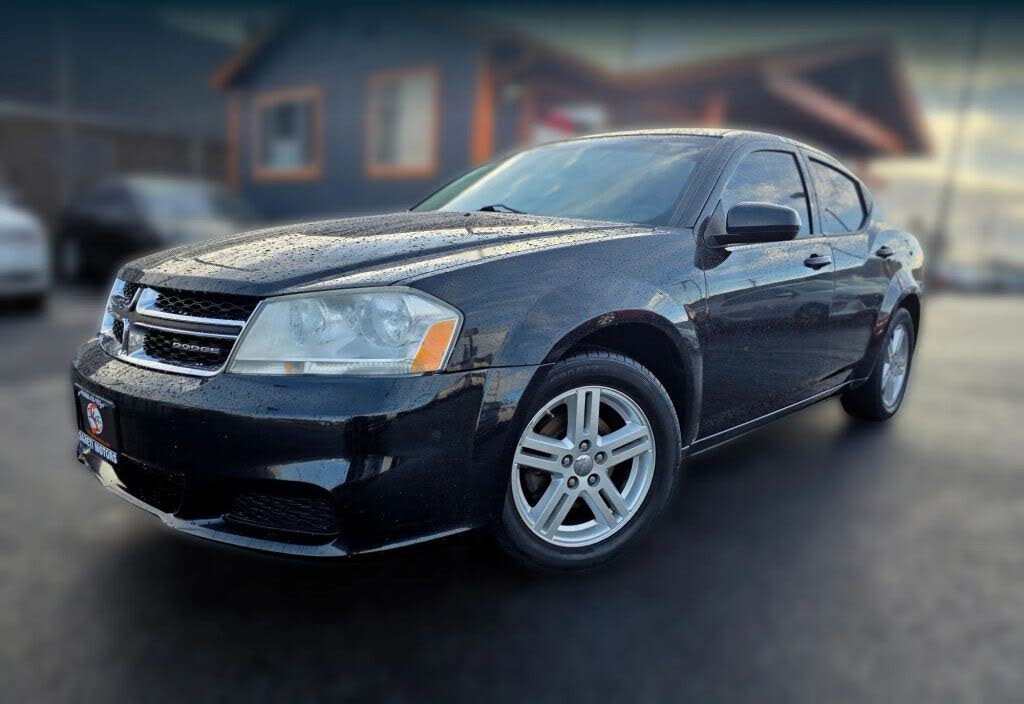 2012 Dodge Avenger SXT FWD