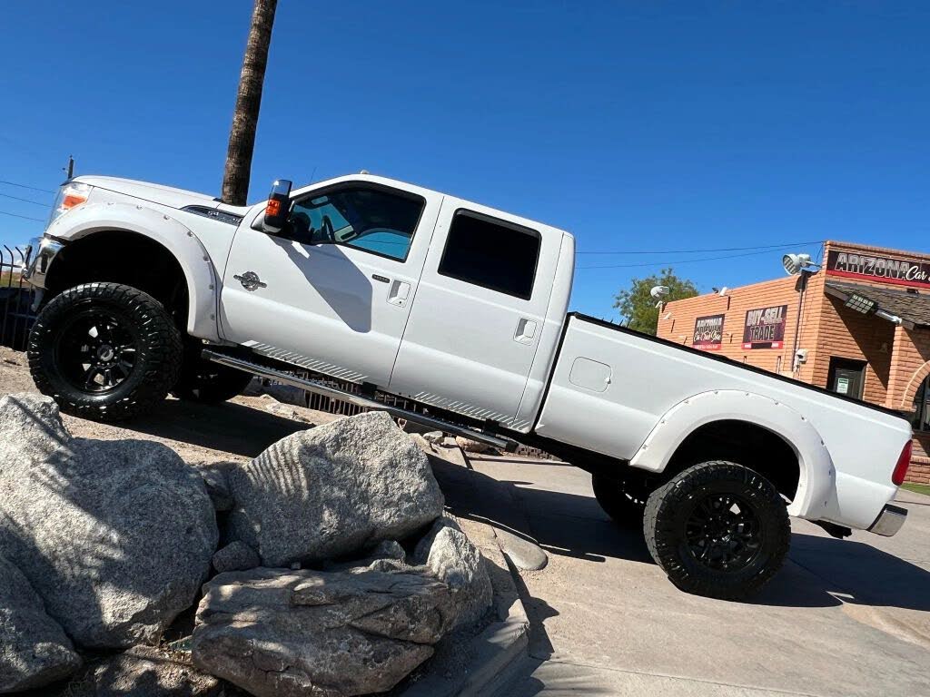 2012 Ford F-350 Super Duty Lariat Crew Cab LB 4WD