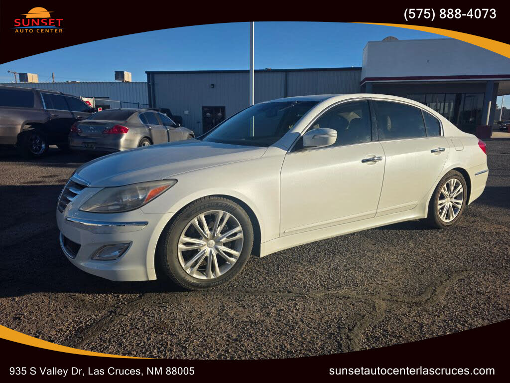 2012 Hyundai Genesis 3.8 RWD