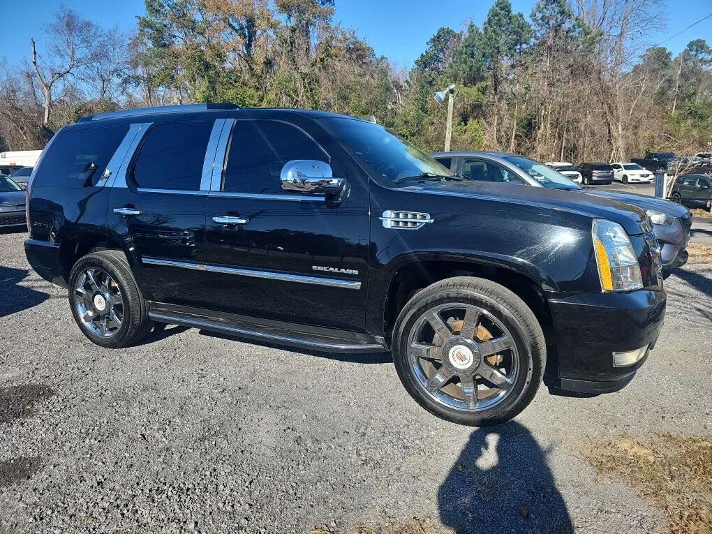 2013 Cadillac Escalade Luxury RWD