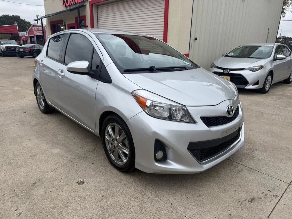 2014 Toyota Yaris SE