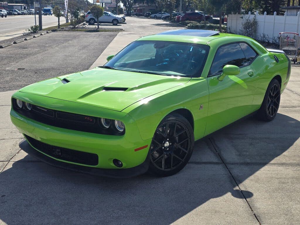 2015 Dodge Challenger R/T Scat Pack RWD