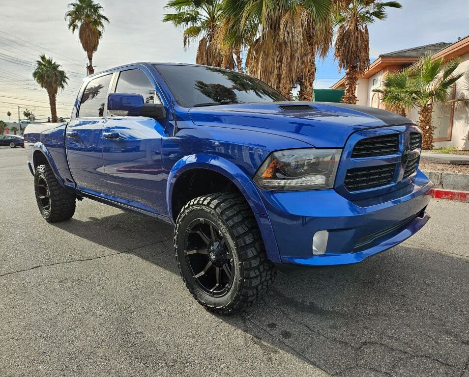 2015 RAM 1500 Sport Crew Cab 4WD