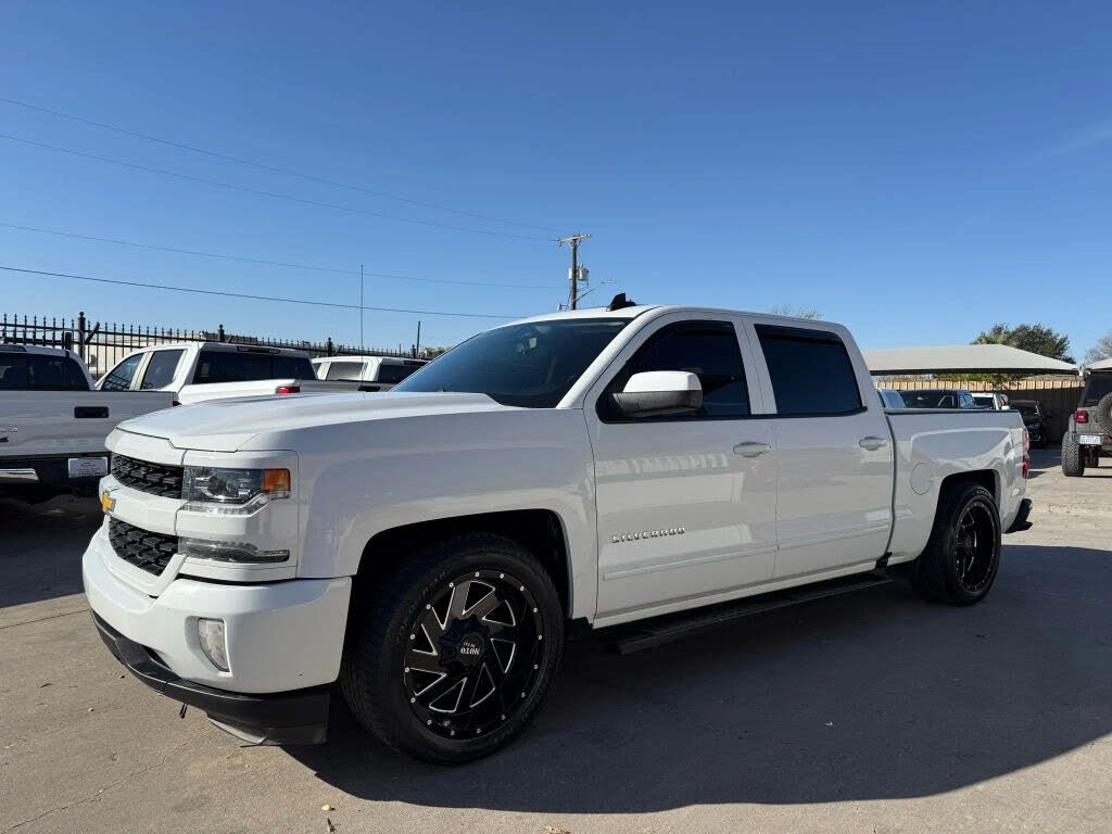 2017 Chevrolet Silverado 1500 LT Crew Cab RWD
