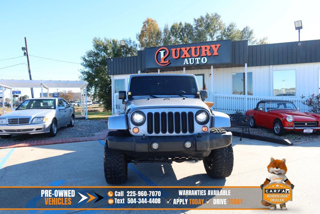2017 Jeep Wrangler Unlimited Sahara 4WD