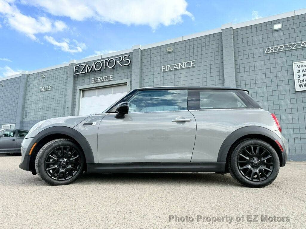 MINI Cooper 2-Door Hatchback FWD 2017