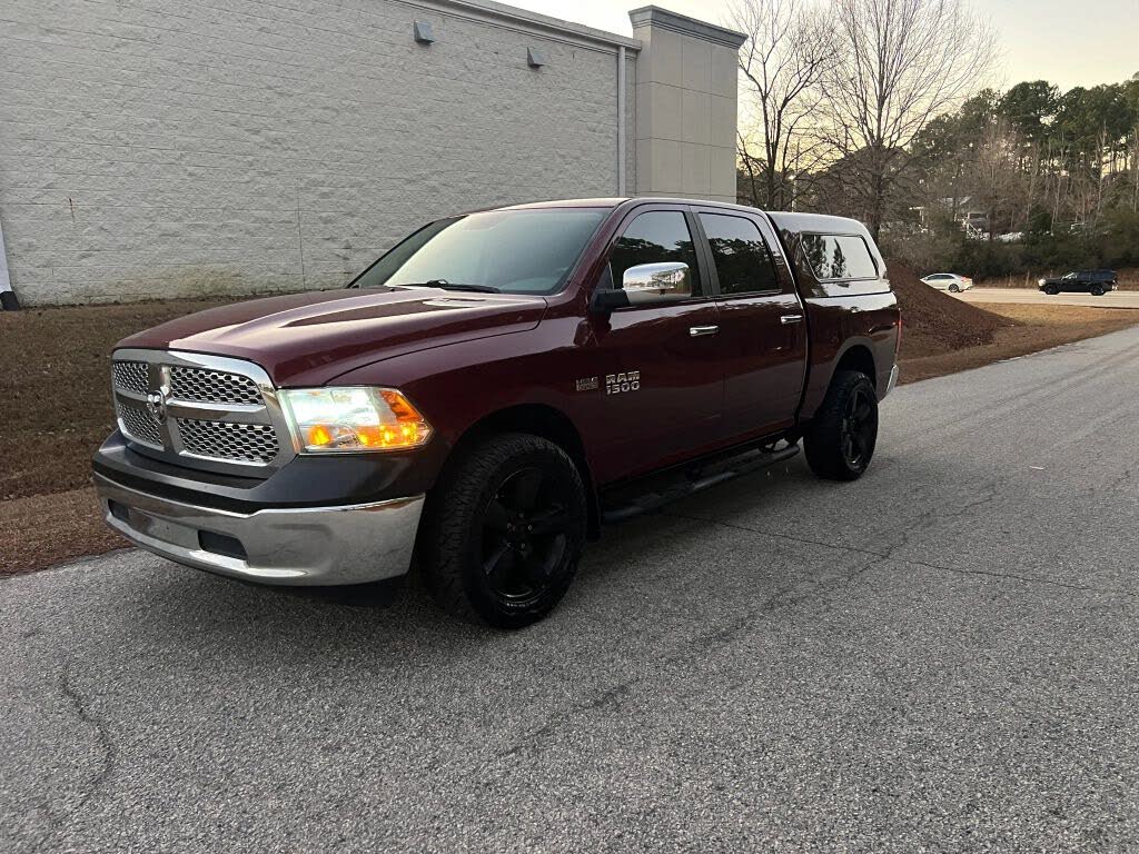 2017 RAM 1500 SLT Crew Cab 4WD