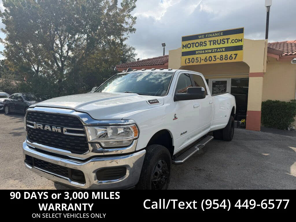 2022 RAM 3500 Big Horn Crew Cab LB DRW 4WD