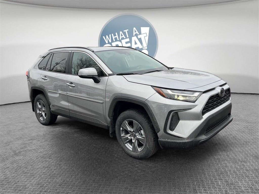 2025 Toyota RAV4 Hybrid XLE AWD