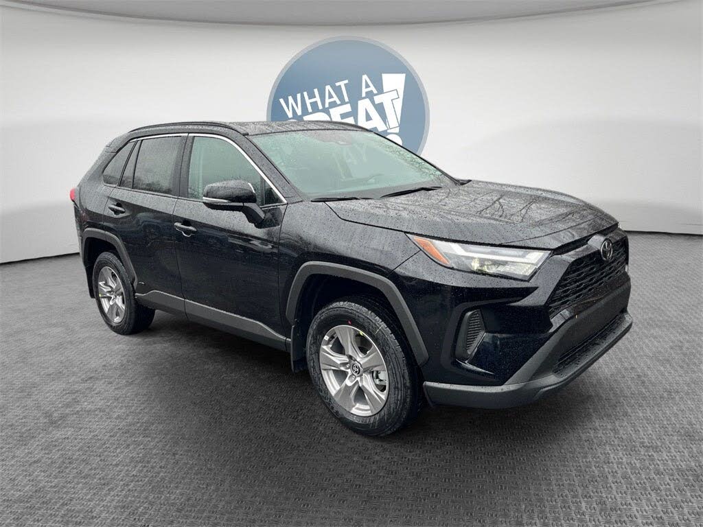 2025 Toyota RAV4 Hybrid XLE AWD