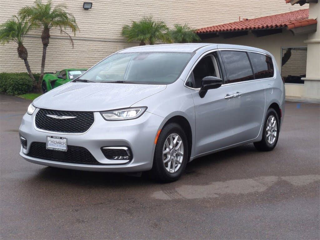 2024 Chrysler Pacifica Touring L FWD