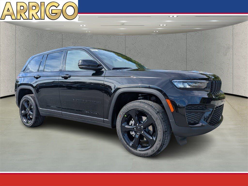 2025 Jeep Grand Cherokee Altitude X RWD