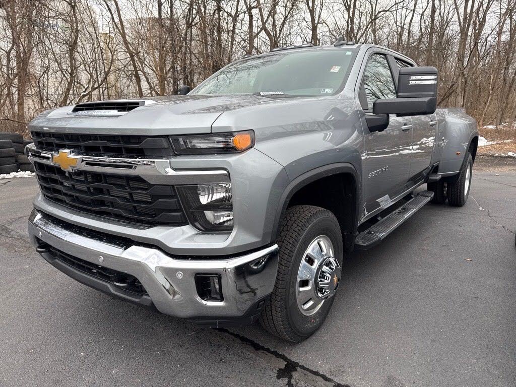 2026 Chevrolet Silverado 3500HD LT Crew Cab 4WD