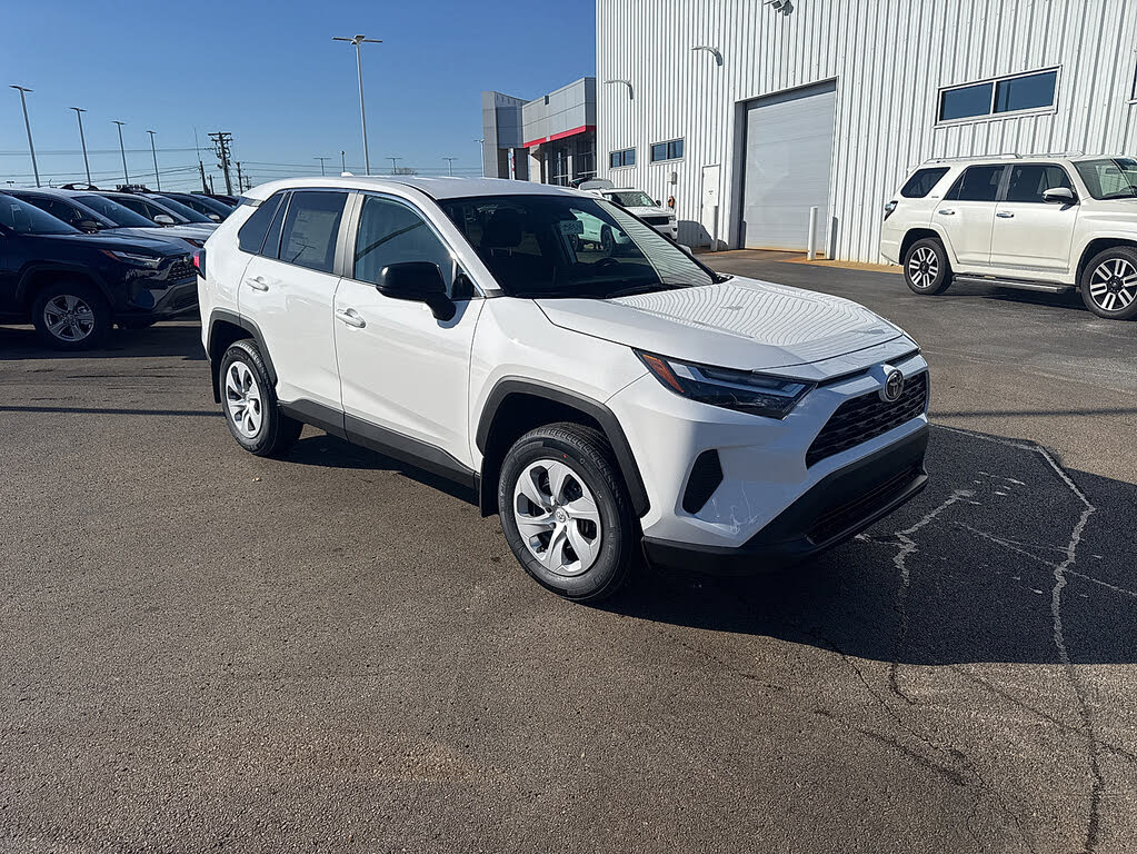 2025 Toyota RAV4 LE AWD