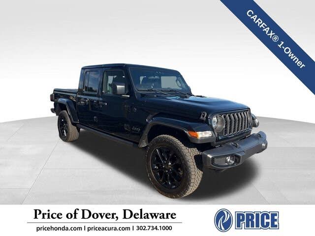 2024 Jeep Gladiator NightHawk Crew Cab 4WD