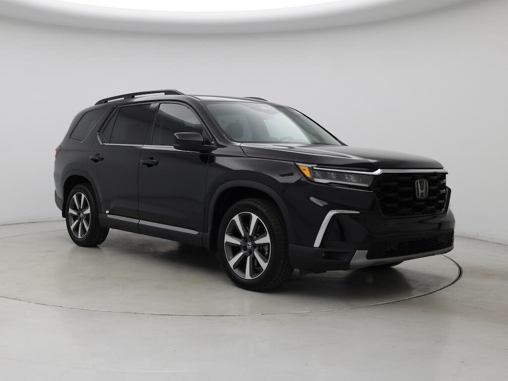 2025 Honda Pilot Touring FWD