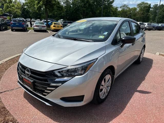2025 Nissan Versa S FWD