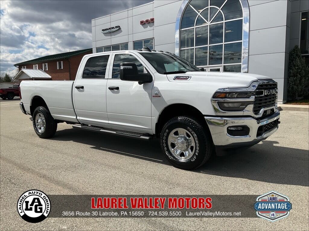 2025 RAM 2500 Tradesman Crew Cab LB 4WD