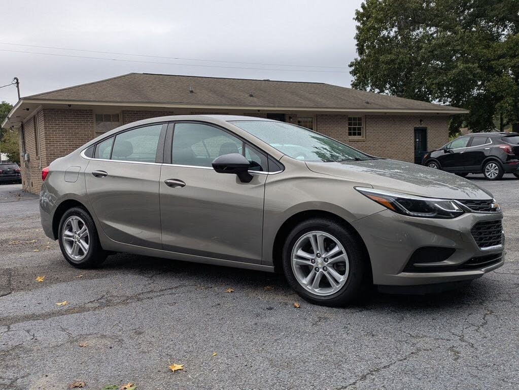 2018 Chevrolet Cruze LT Sedan FWD