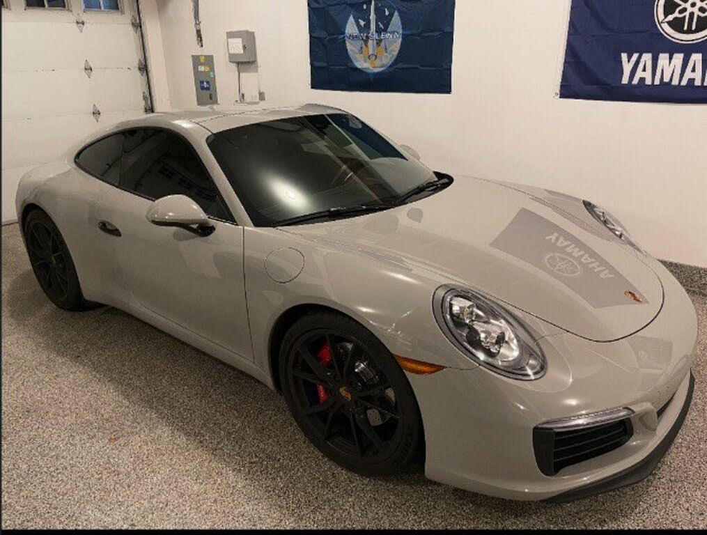 2019 Porsche 911 Carrera S Coupe RWD