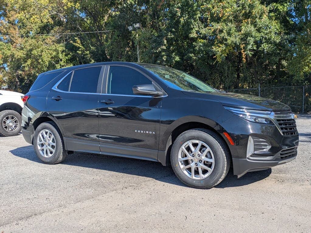 2023 Chevrolet Equinox LT FWD with 1LT