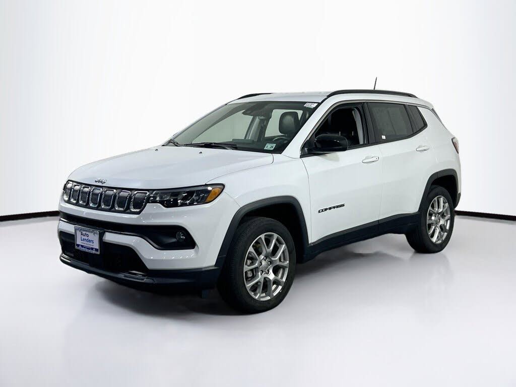 2022 Jeep Compass Latitude Lux 4WD