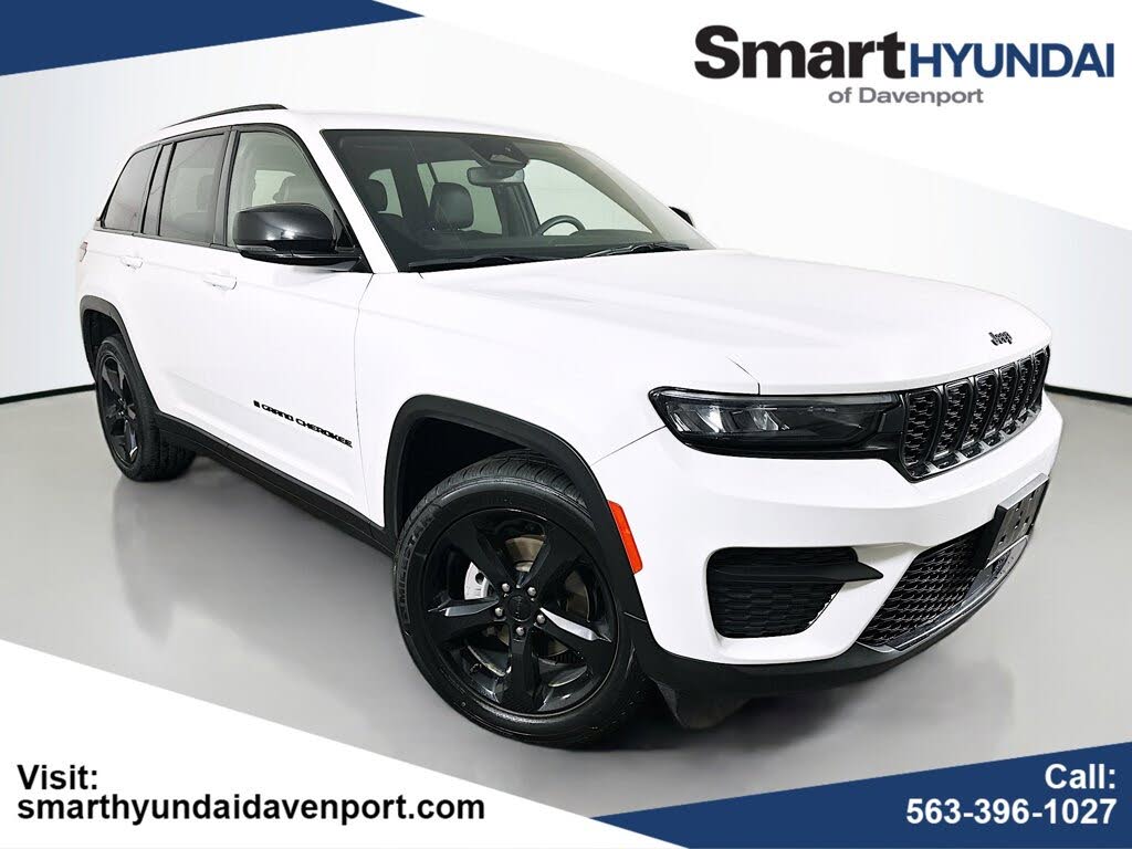 2023 Jeep Grand Cherokee Altitude 4WD
