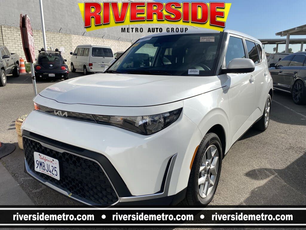 2024 Kia Soul LX FWD